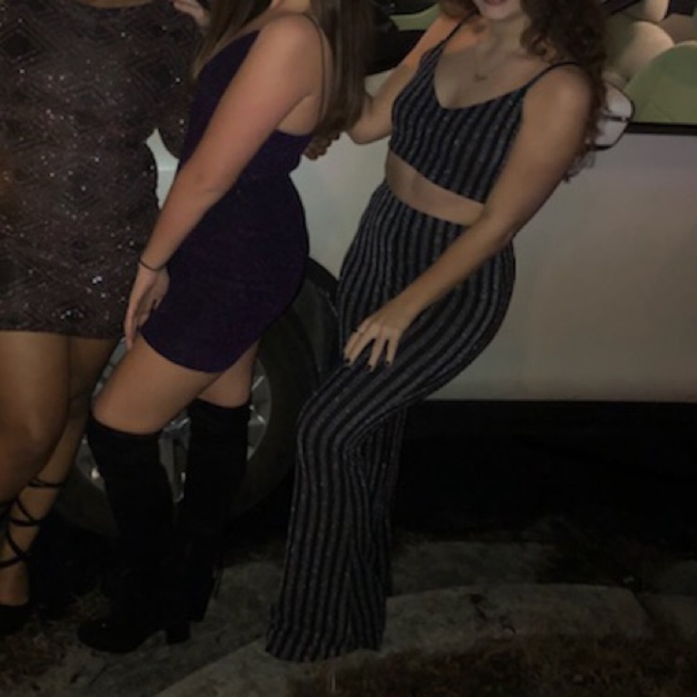 Two-piece set! Crop top and pants
